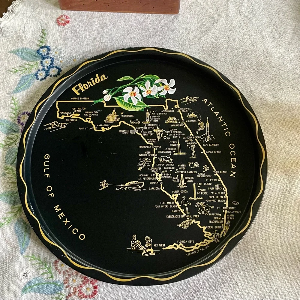 Vintage Souvenir of Florida State Metal Tray. Commerates The Sunshine State